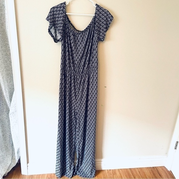 EXIST Off-Shoulder Wide-Leg Jumpsuit โ NEW โ Size L - casual chic looks - Picture 12 of 12